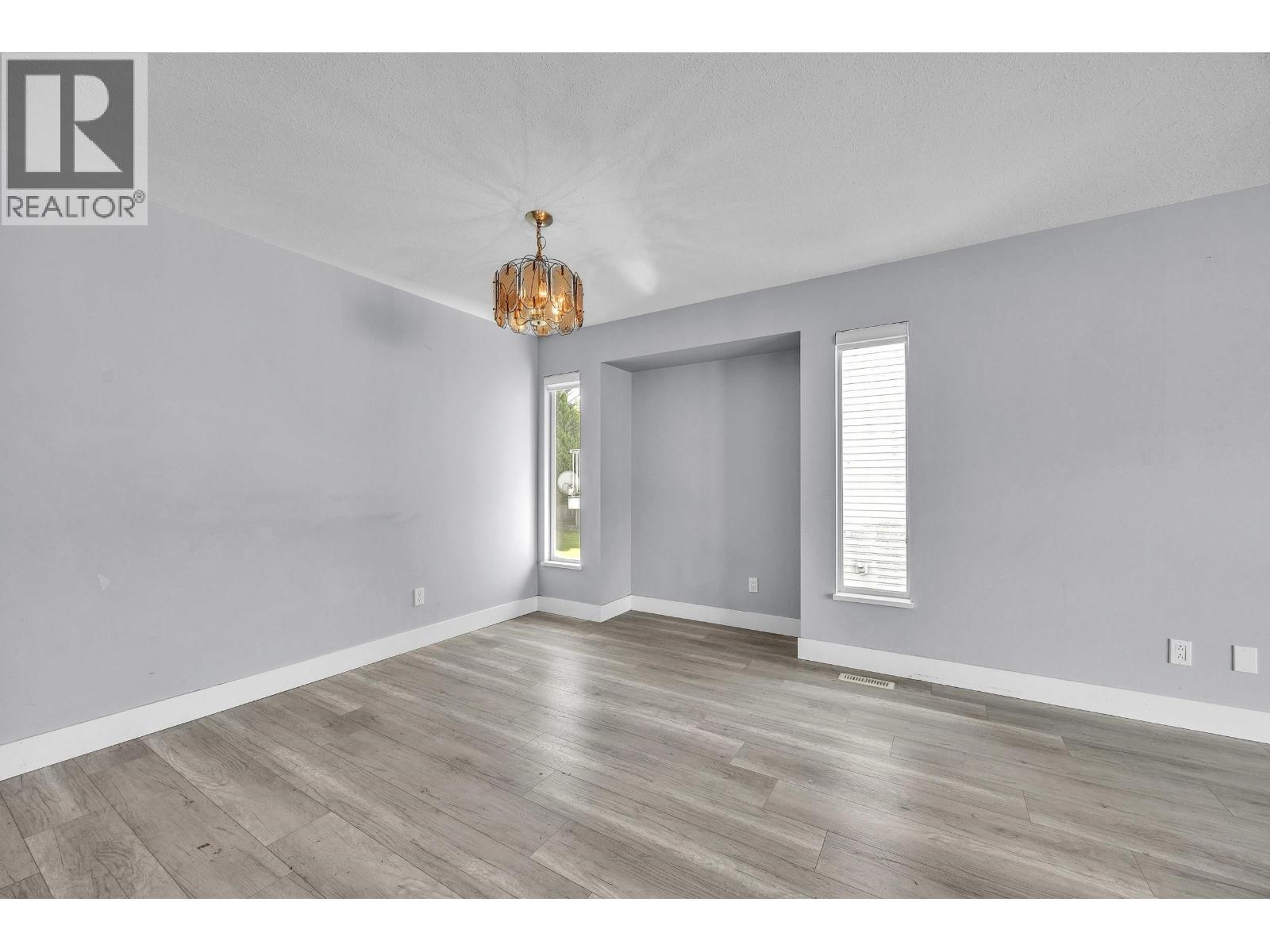 12326 Aurora Street, Maple Ridge, BC - Indoor Photo Showing Other Room