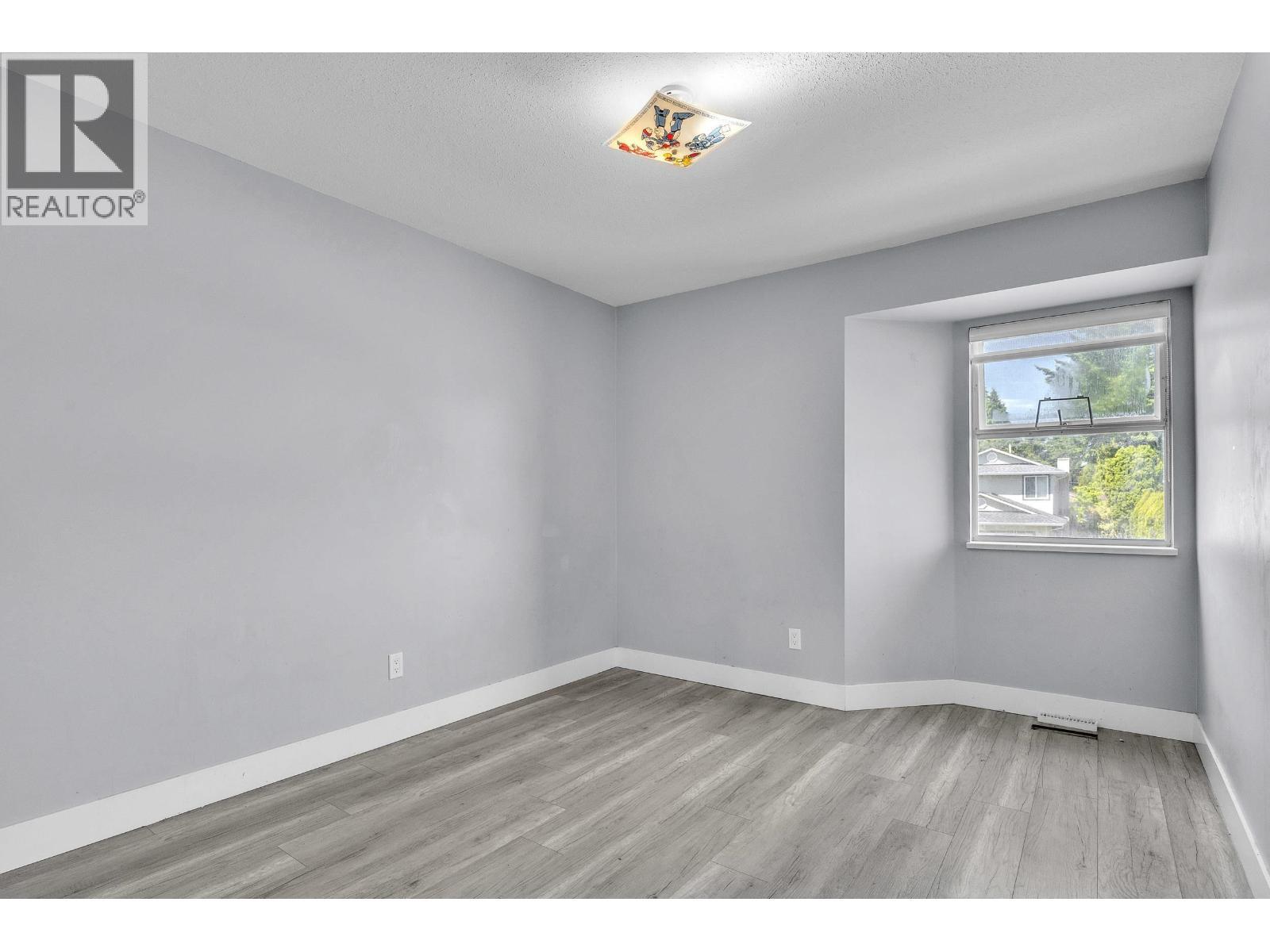 12326 Aurora Street, Maple Ridge, BC - Indoor Photo Showing Other Room