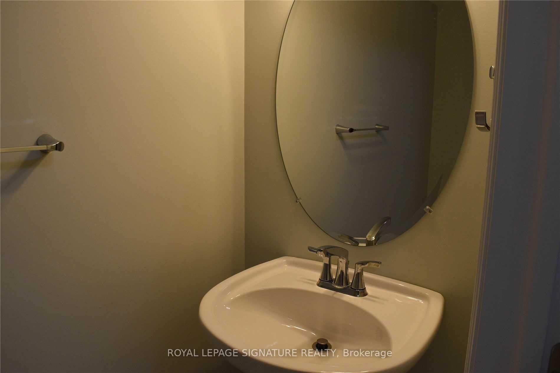 Bsmt-95 Valleycreek Drive, Brampton, ON - Indoor Photo Showing Bathroom