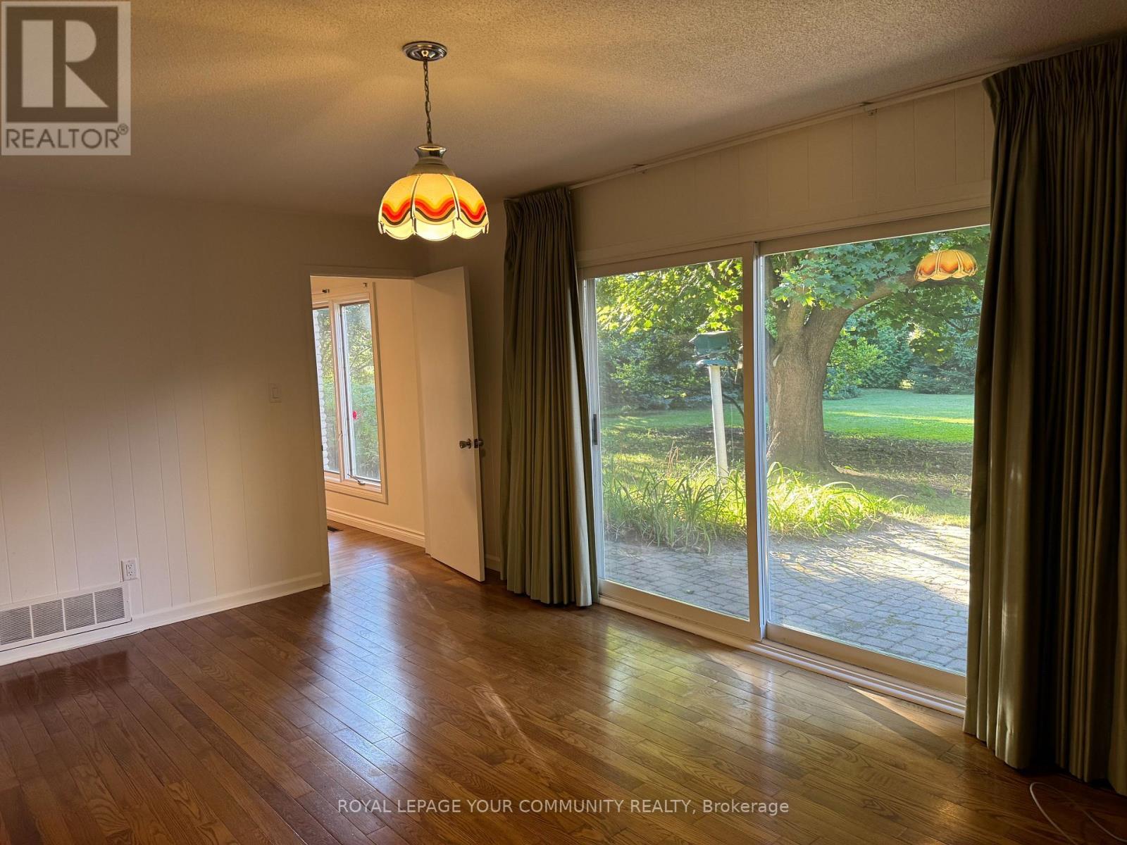 235 Banner Lane, King, ON - Indoor Photo Showing Other Room