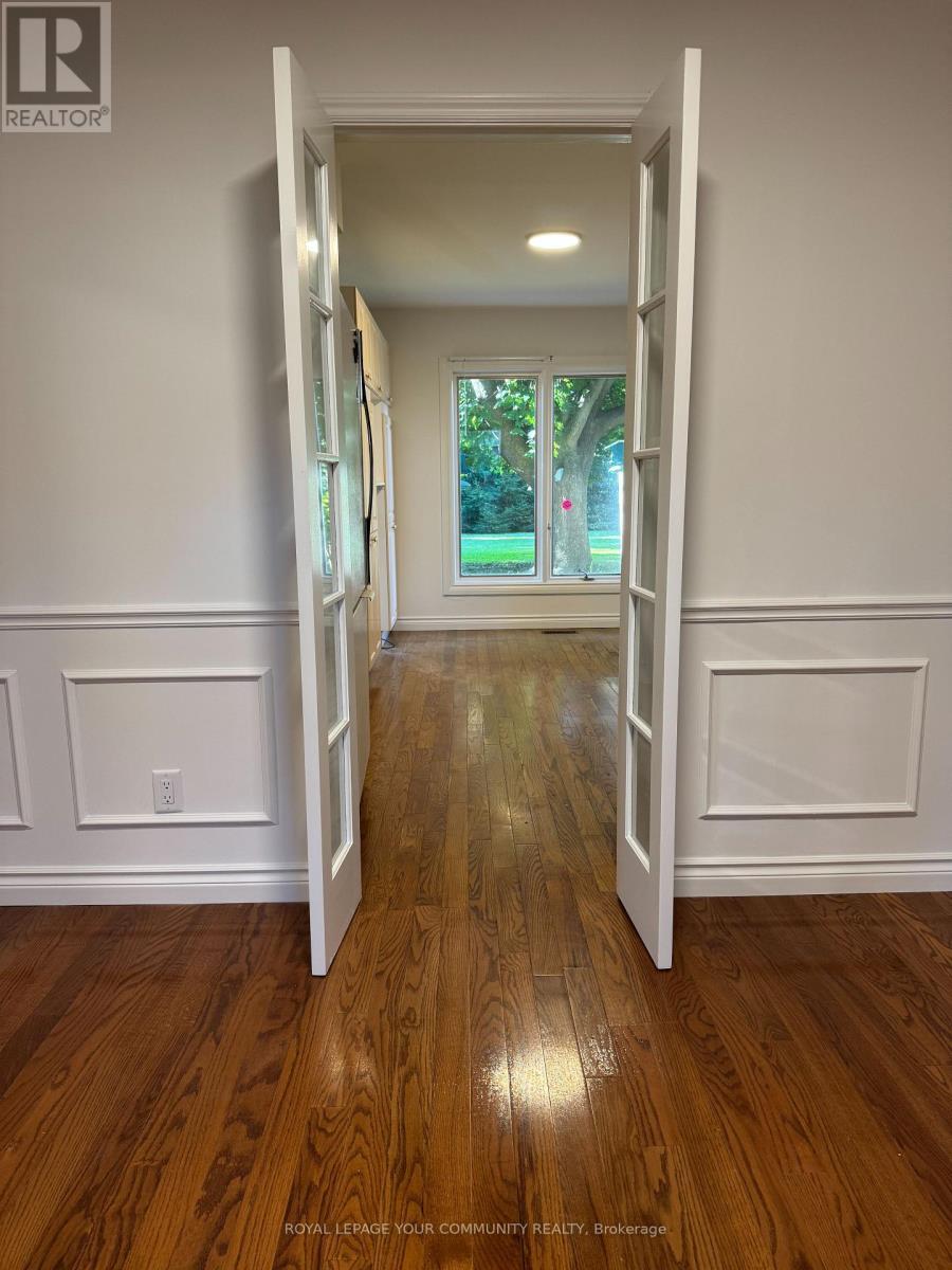 235 Banner Lane, King, ON - Indoor Photo Showing Other Room