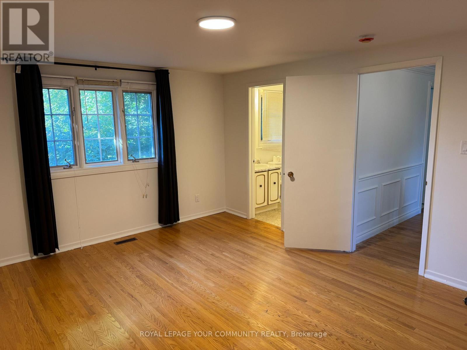 235 Banner Lane, King, ON - Indoor Photo Showing Other Room