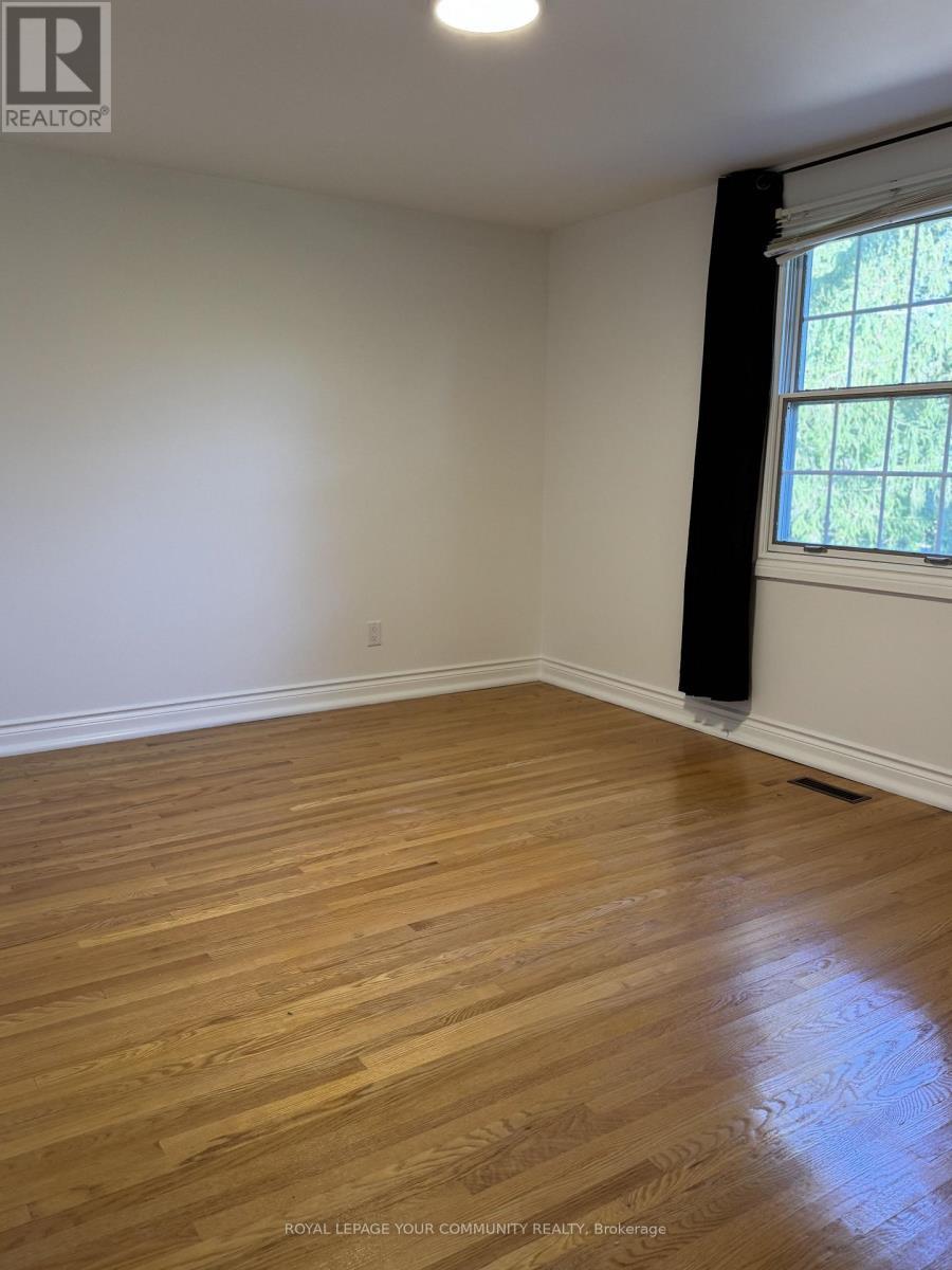 235 Banner Lane, King, ON - Indoor Photo Showing Other Room