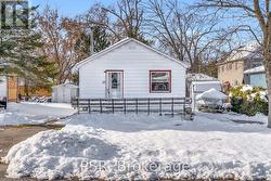 58 DE LA SALLE BOULEVARD Georgina (Sutton & Jackson's Point), ON L0E 1L0