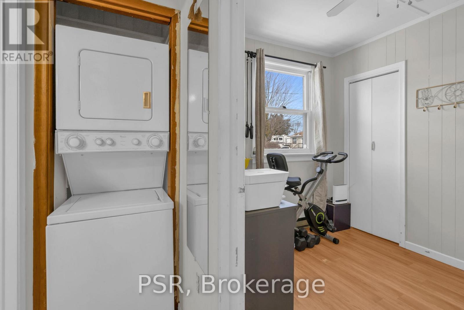 58 De La Salle Boulevard, Georgina (Sutton & Jackson'S Point), ON - Indoor Photo Showing Laundry Room