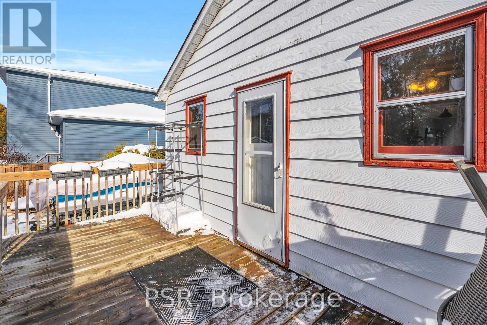 58 De La Salle Boulevard, Georgina (Sutton & Jackson'S Point), ON - Outdoor With Exterior