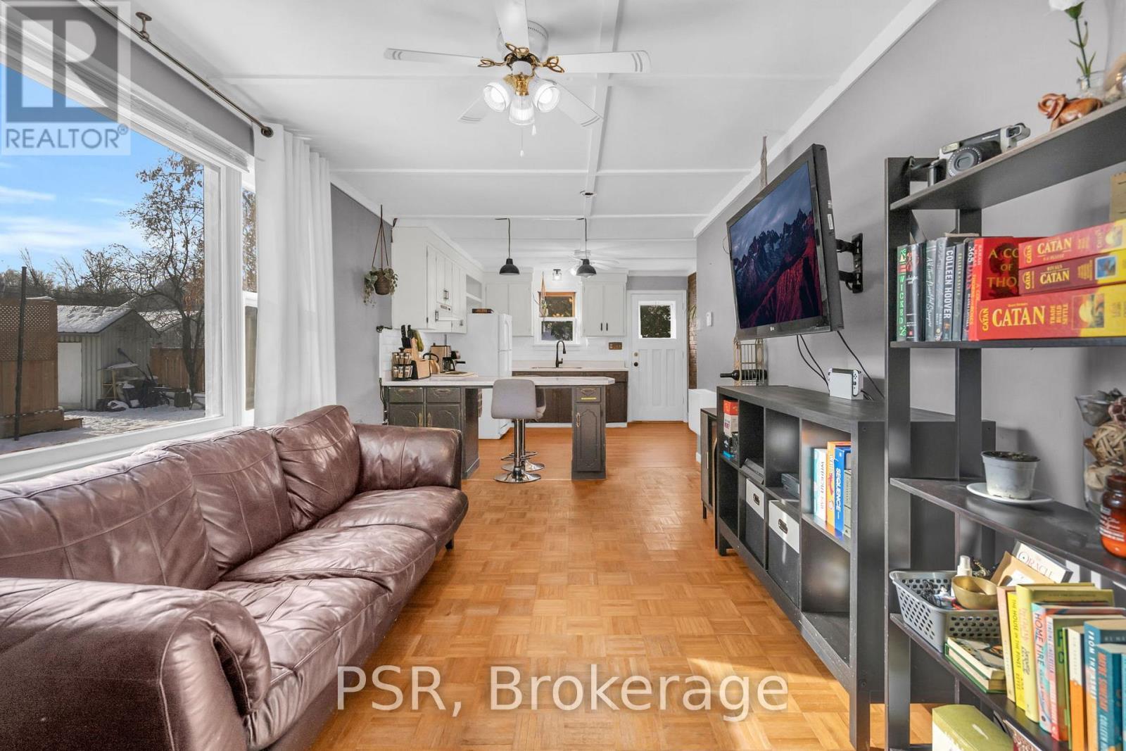 58 De La Salle Boulevard, Georgina (Sutton & Jackson'S Point), ON - Indoor