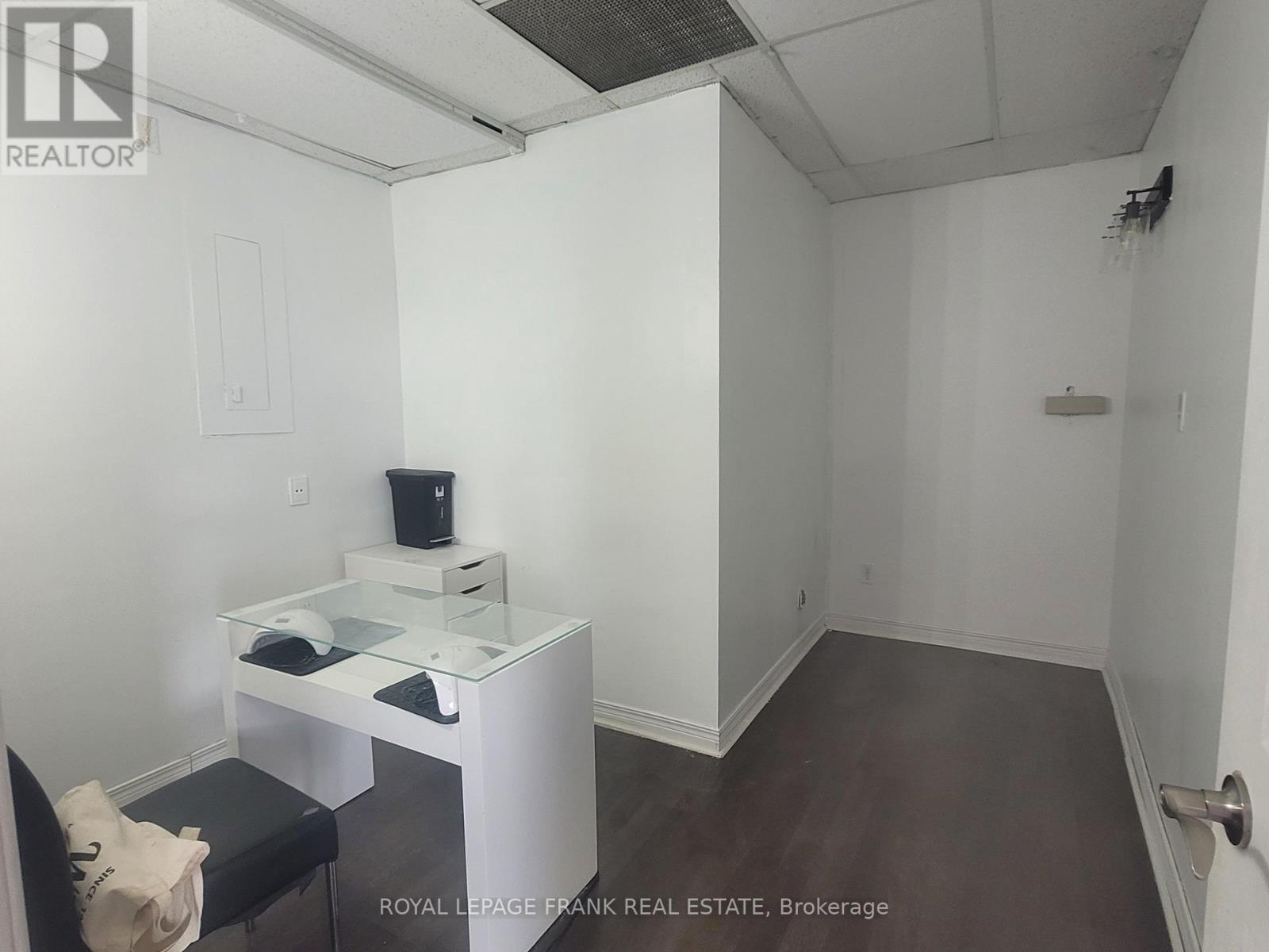 204 - 1500 King Street E, Clarington (Courtice), ON