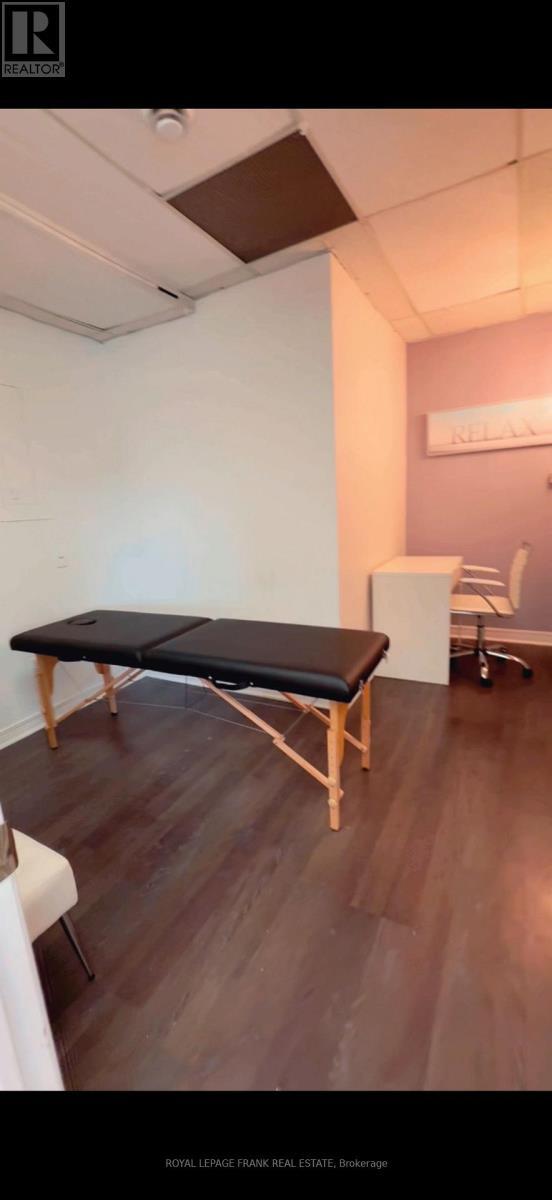 204 - 1500 King Street E, Clarington (Courtice), ON