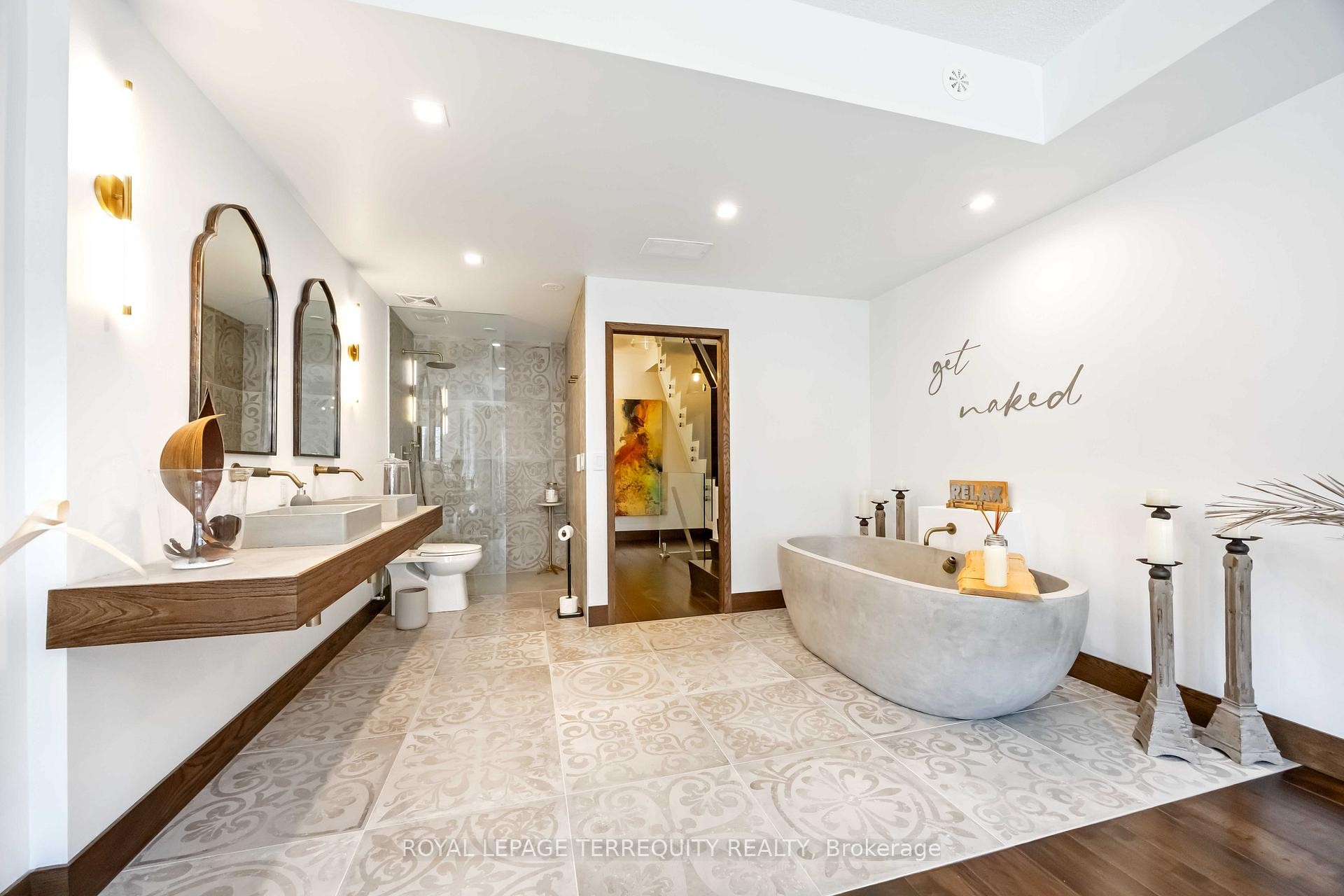 30-3 Elsie Lane, Toronto, ON - Indoor