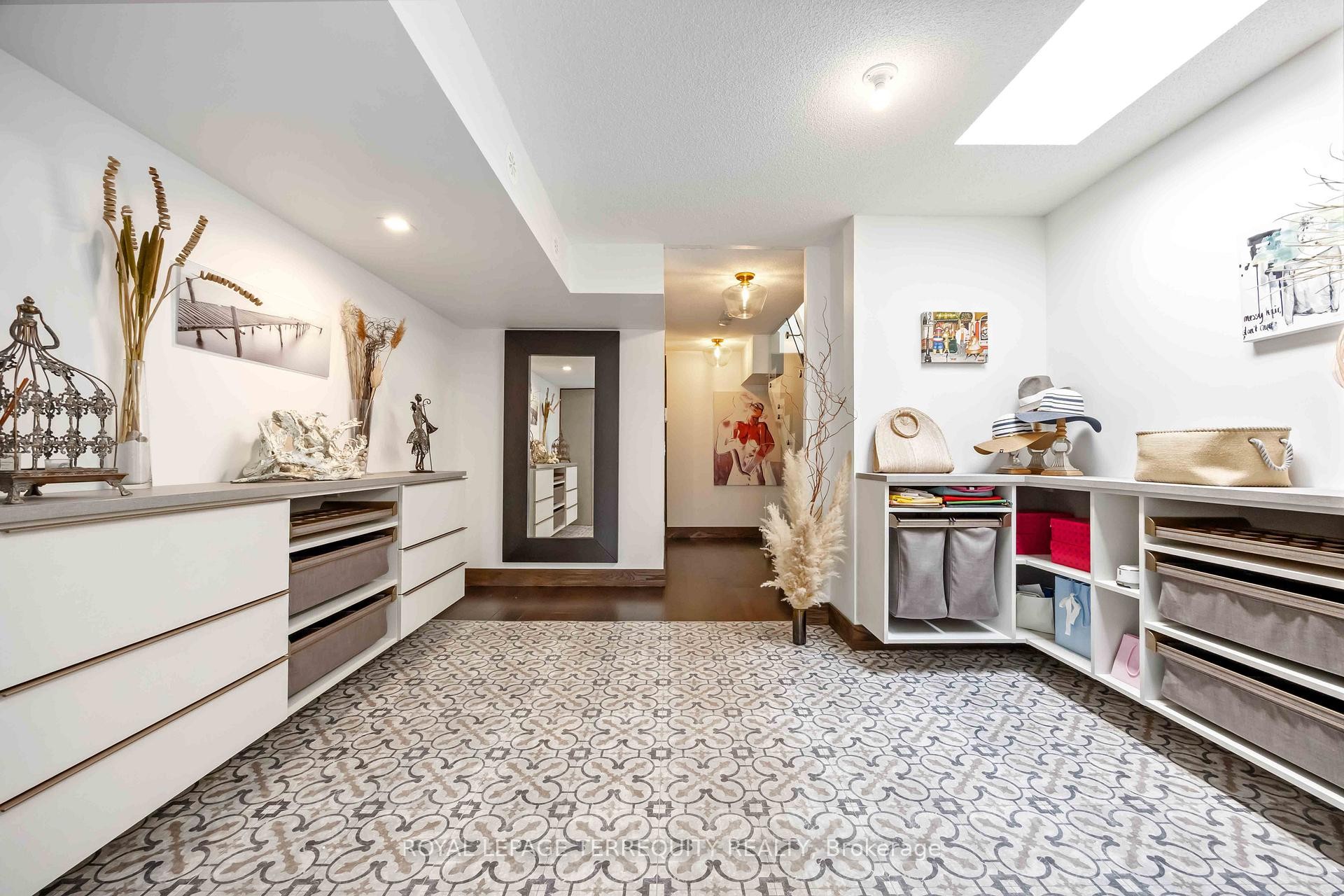 30-3 Elsie Lane, Toronto, ON - Indoor Photo Showing Other Room