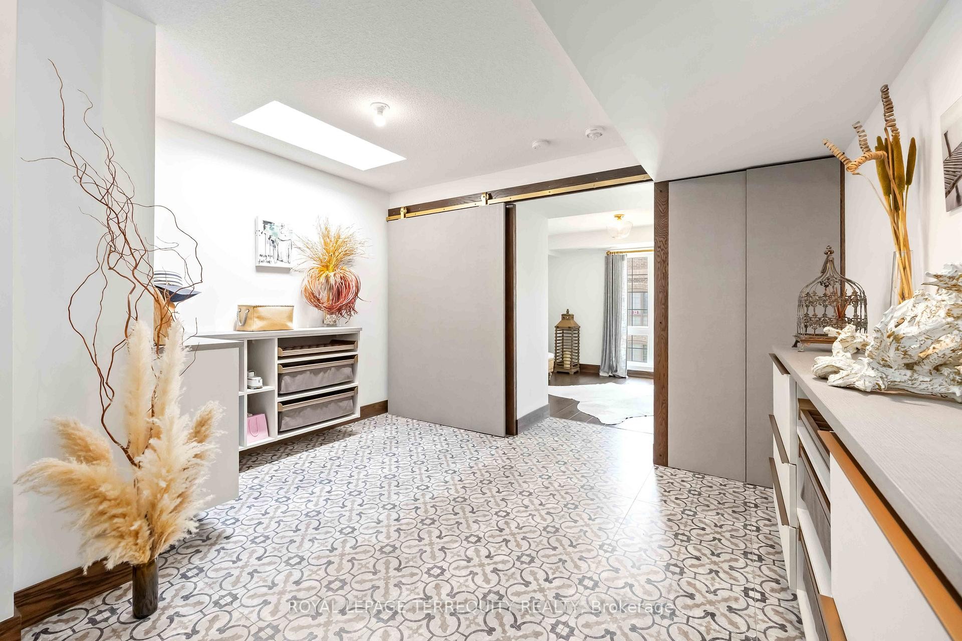 30-3 Elsie Lane, Toronto, ON - Indoor Photo Showing Other Room