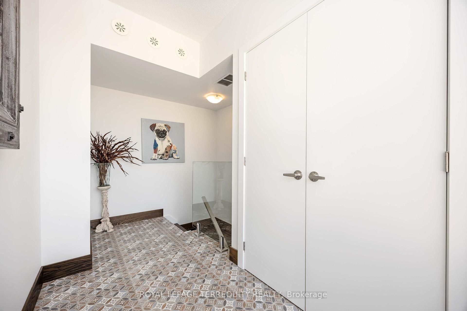 30-3 Elsie Lane, Toronto, ON - Indoor Photo Showing Other Room