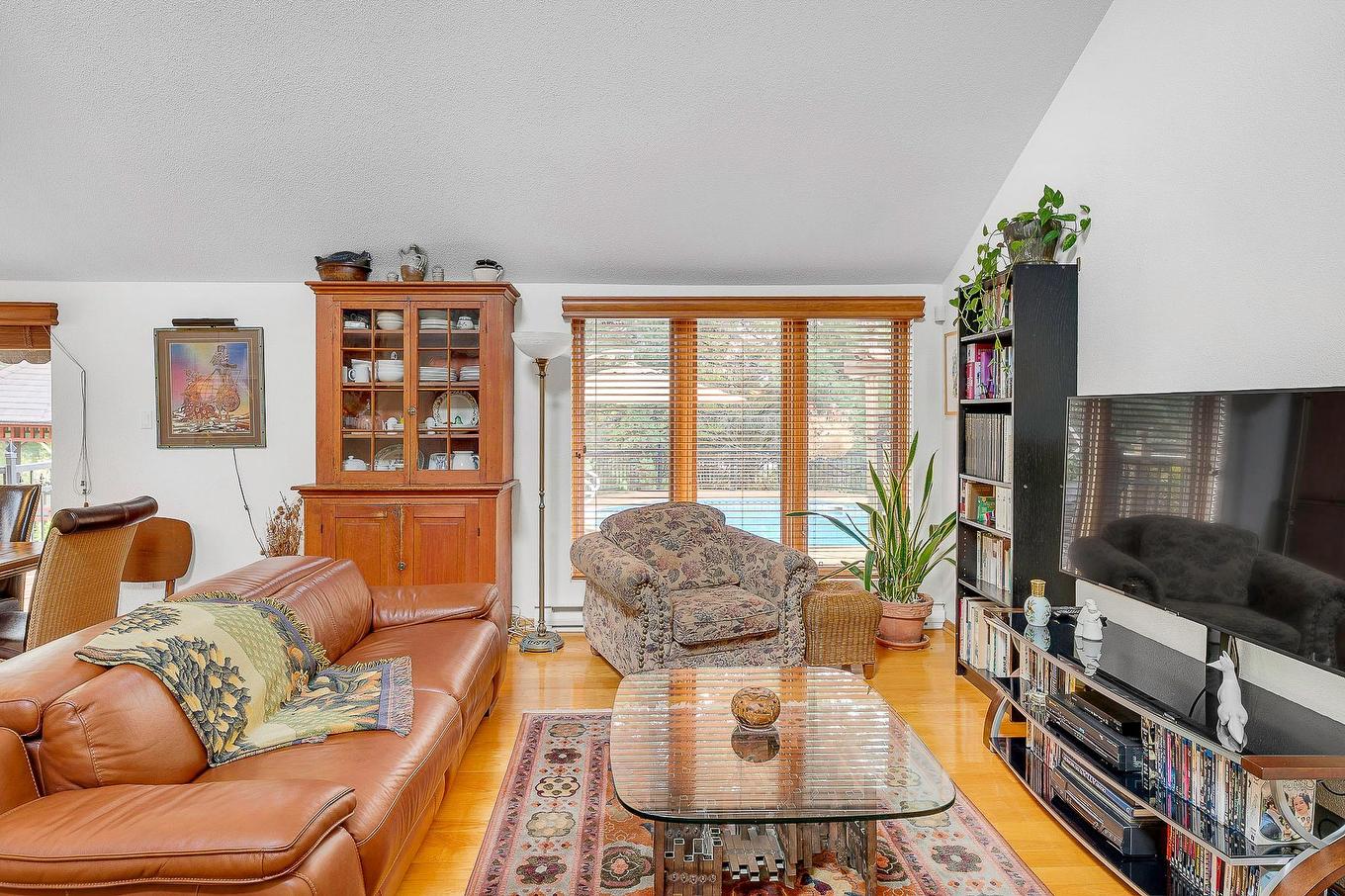 Salon - 1007 Rue Des Patriarches, Prévost, QC - Indoor Photo Showing Living Room