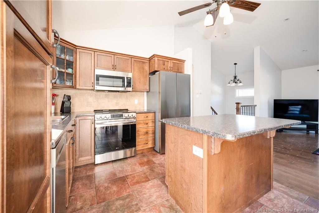 54 O'Neill, Moncton, NB