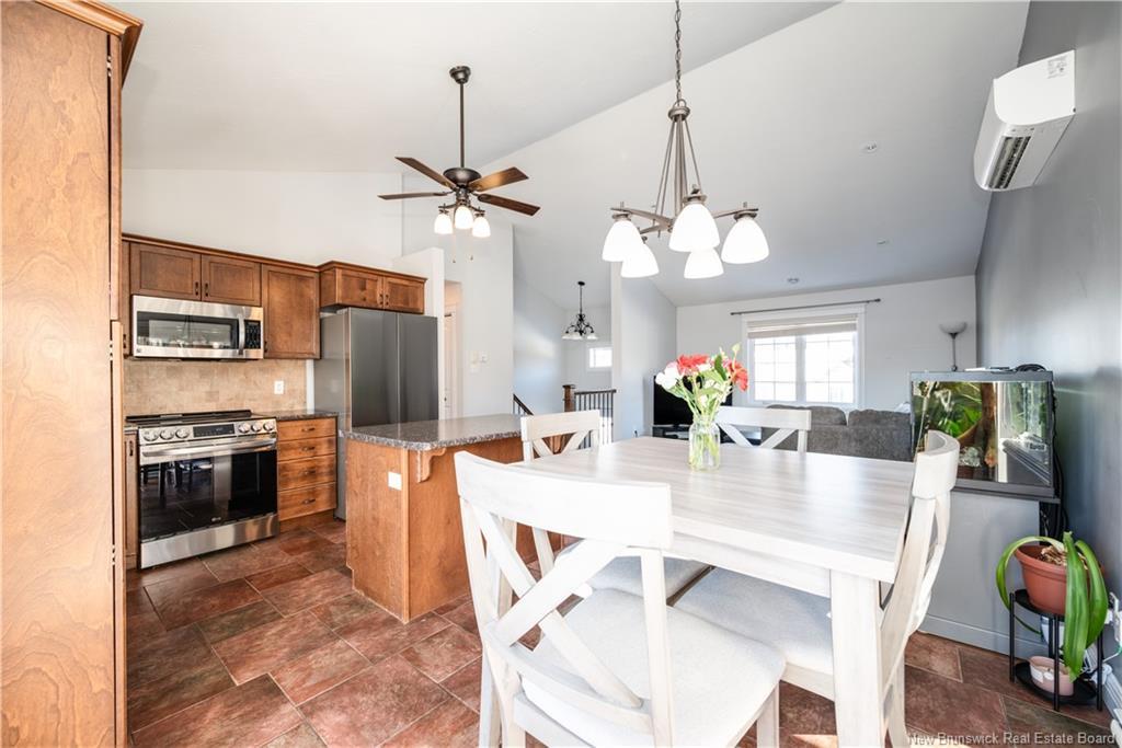 54 O'Neill, Moncton, NB