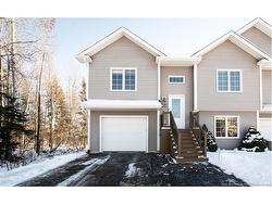 54 O'Neill Moncton, NB E1A 9L8