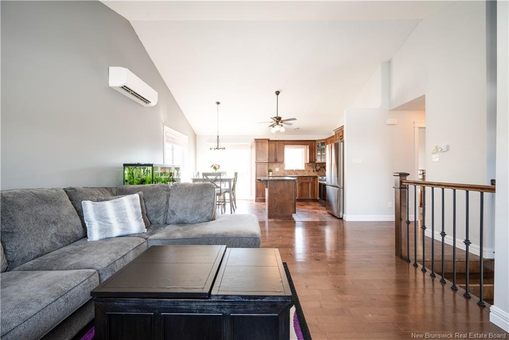 54 O'Neill, Moncton, NB