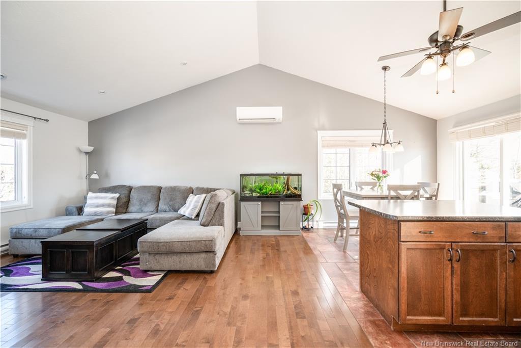 54 O'Neill, Moncton, NB