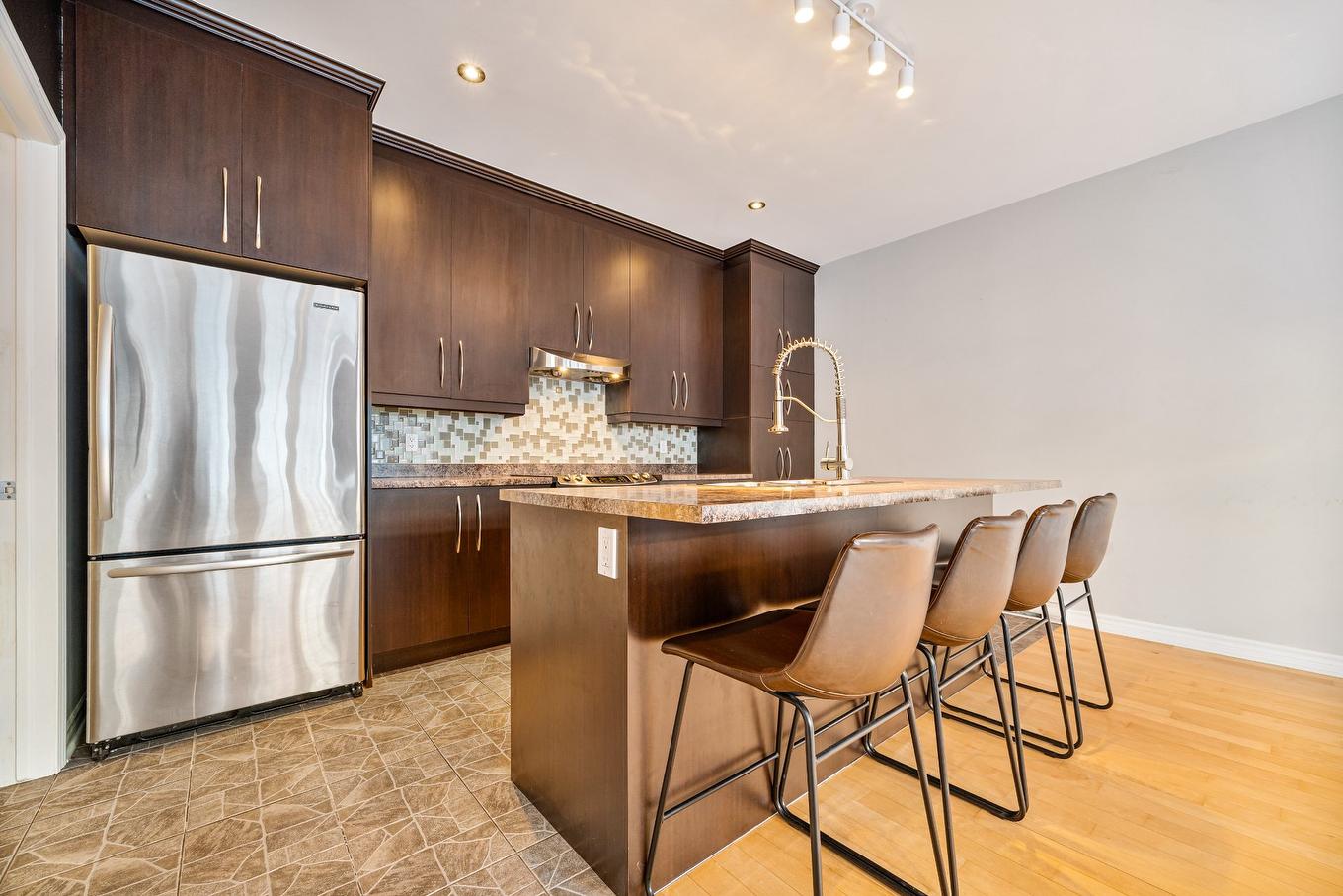 Kitchen - 3158 Rue Ste-Catherine E., Montréal (Mercier/Hochelaga-Maisonneuve), QC - Indoor Photo Showing Kitchen With Upgraded Kitchen