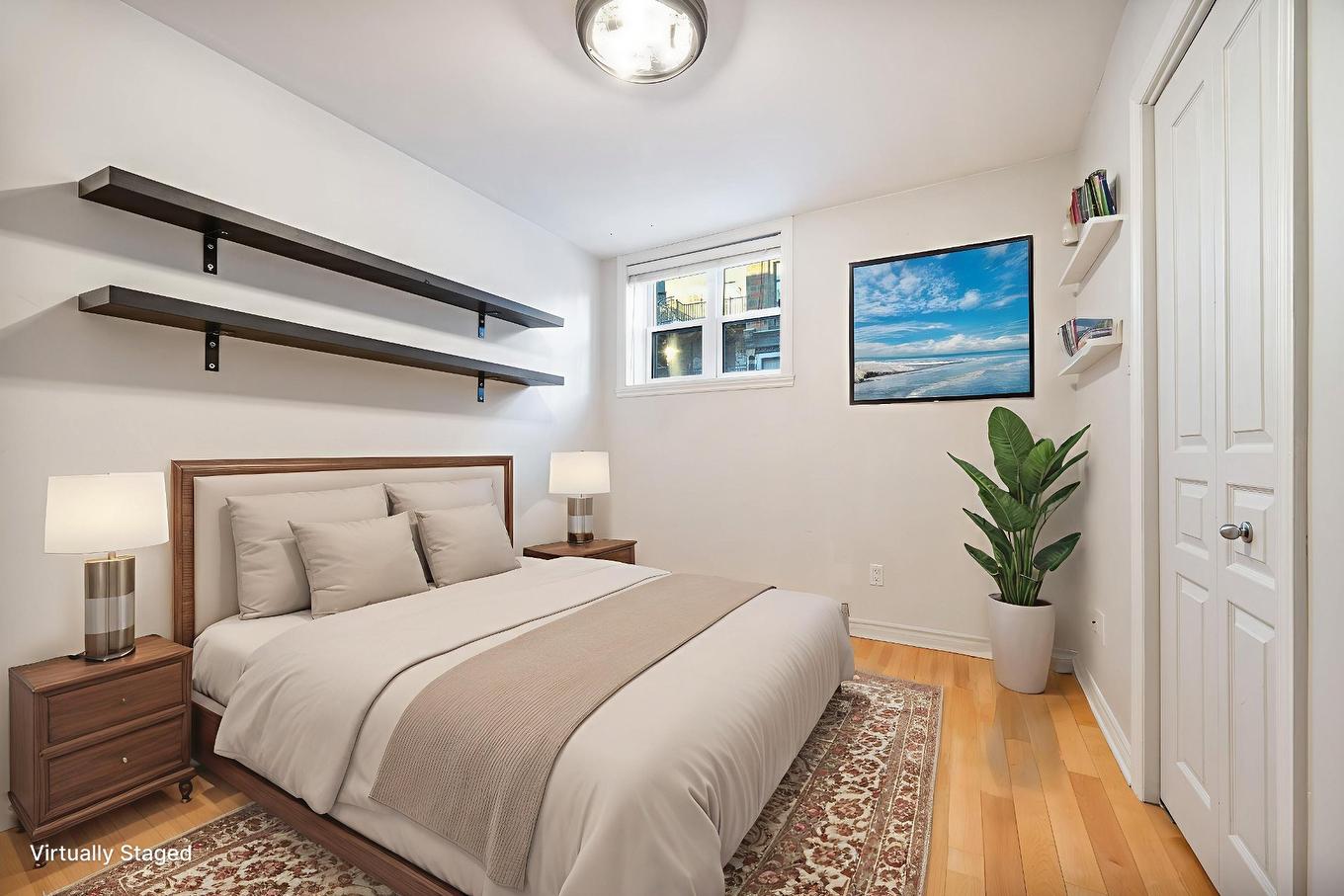 Bedroom - 3158 Rue Ste-Catherine E., Montréal (Mercier/Hochelaga-Maisonneuve), QC - Indoor Photo Showing Bedroom