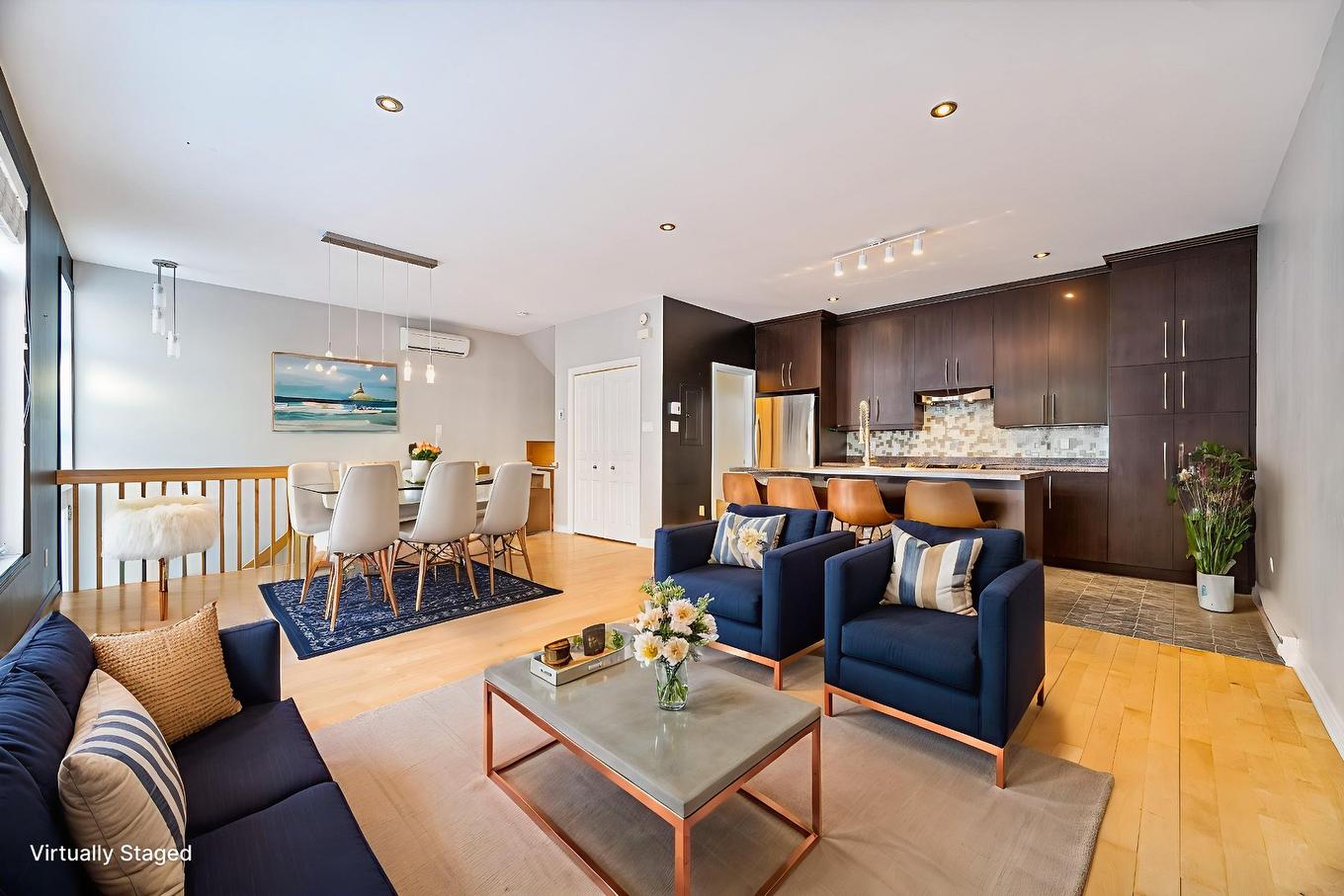 Overall view - 3158 Rue Ste-Catherine E., Montréal (Mercier/Hochelaga-Maisonneuve), QC - Indoor Photo Showing Living Room