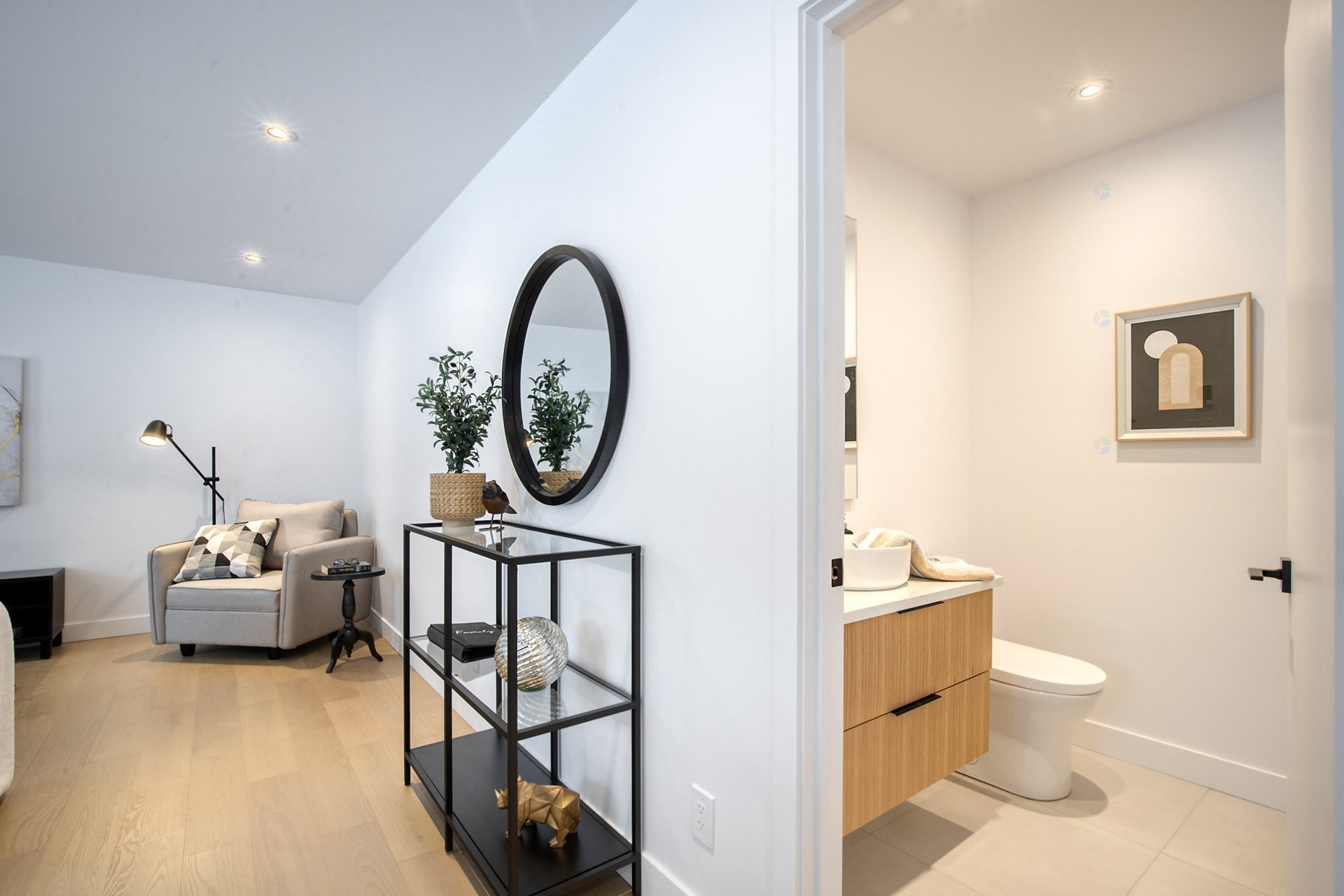 Powder room - 1300 Rue Montarville, Saint-Bruno-De-Montarville, QC - Indoor