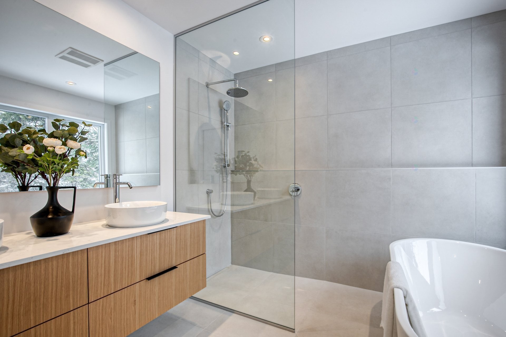 Master Bathroom - 1300 Rue Montarville, Saint-Bruno-De-Montarville, QC - Indoor Photo Showing Bathroom