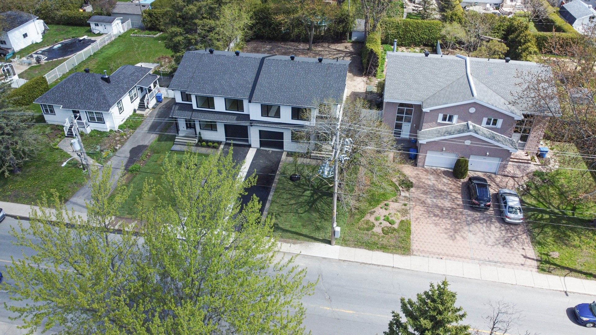Overall view - 1300 Rue Montarville, Saint-Bruno-De-Montarville, QC - Outdoor