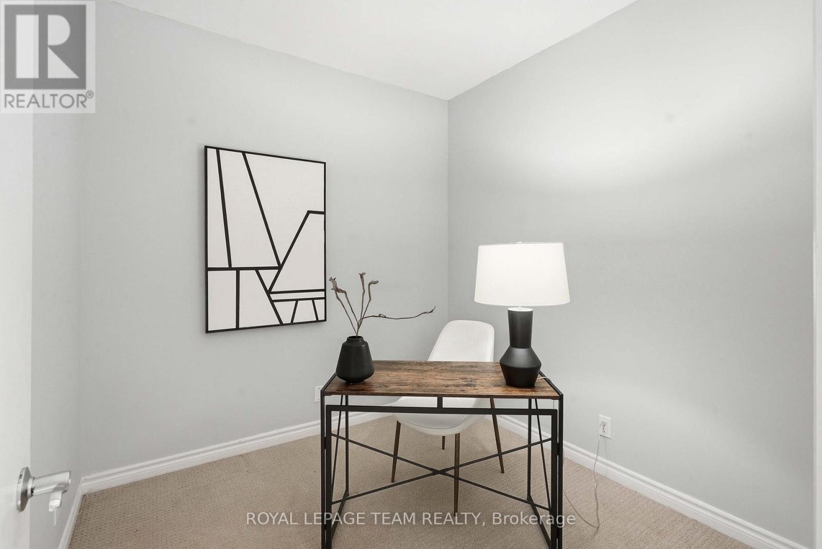 217 - 205 Bolton Street, Ottawa, ON - Indoor