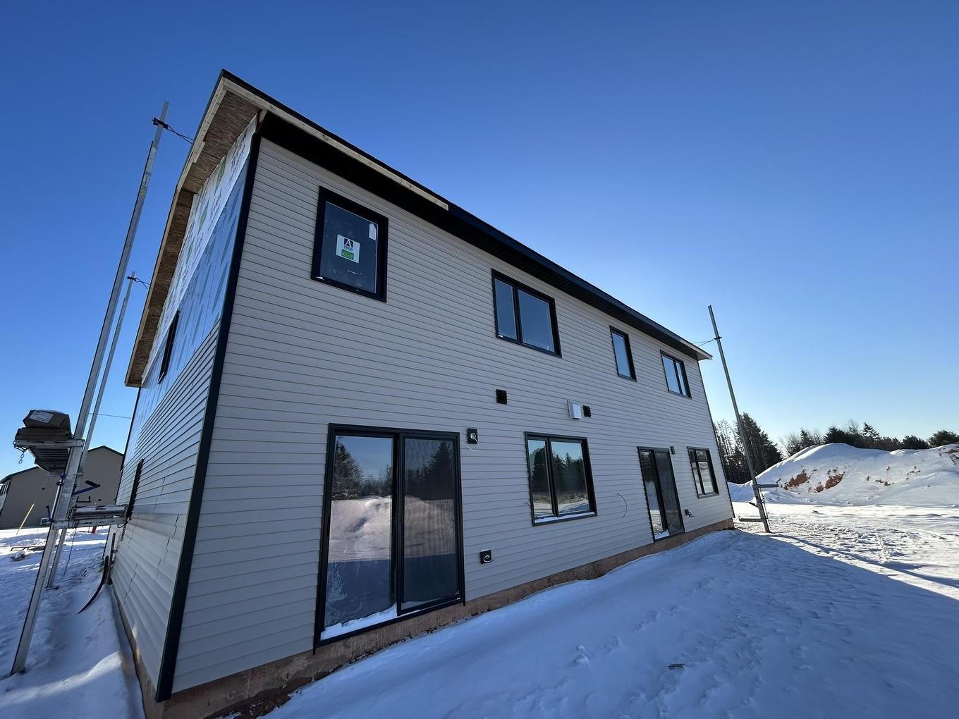 54 Airfield Court, West Royalty, PE