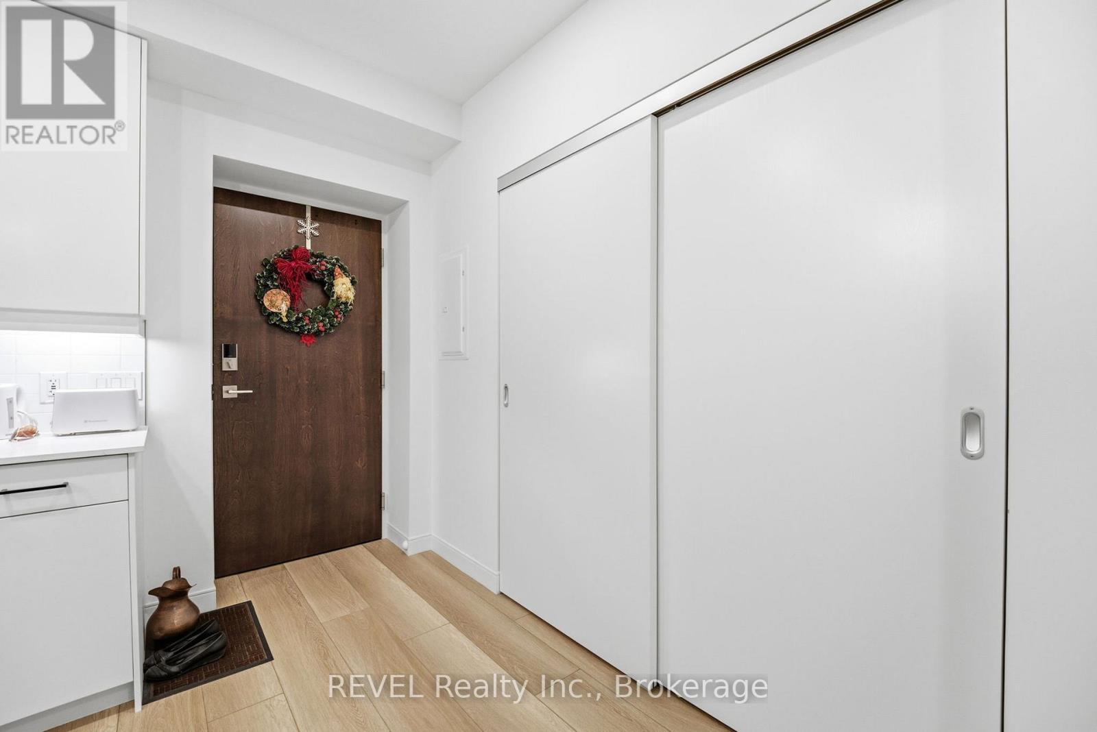 203 - 118 West Street, Port Colborne (Sugarloaf), ON - Indoor Photo Showing Other Room