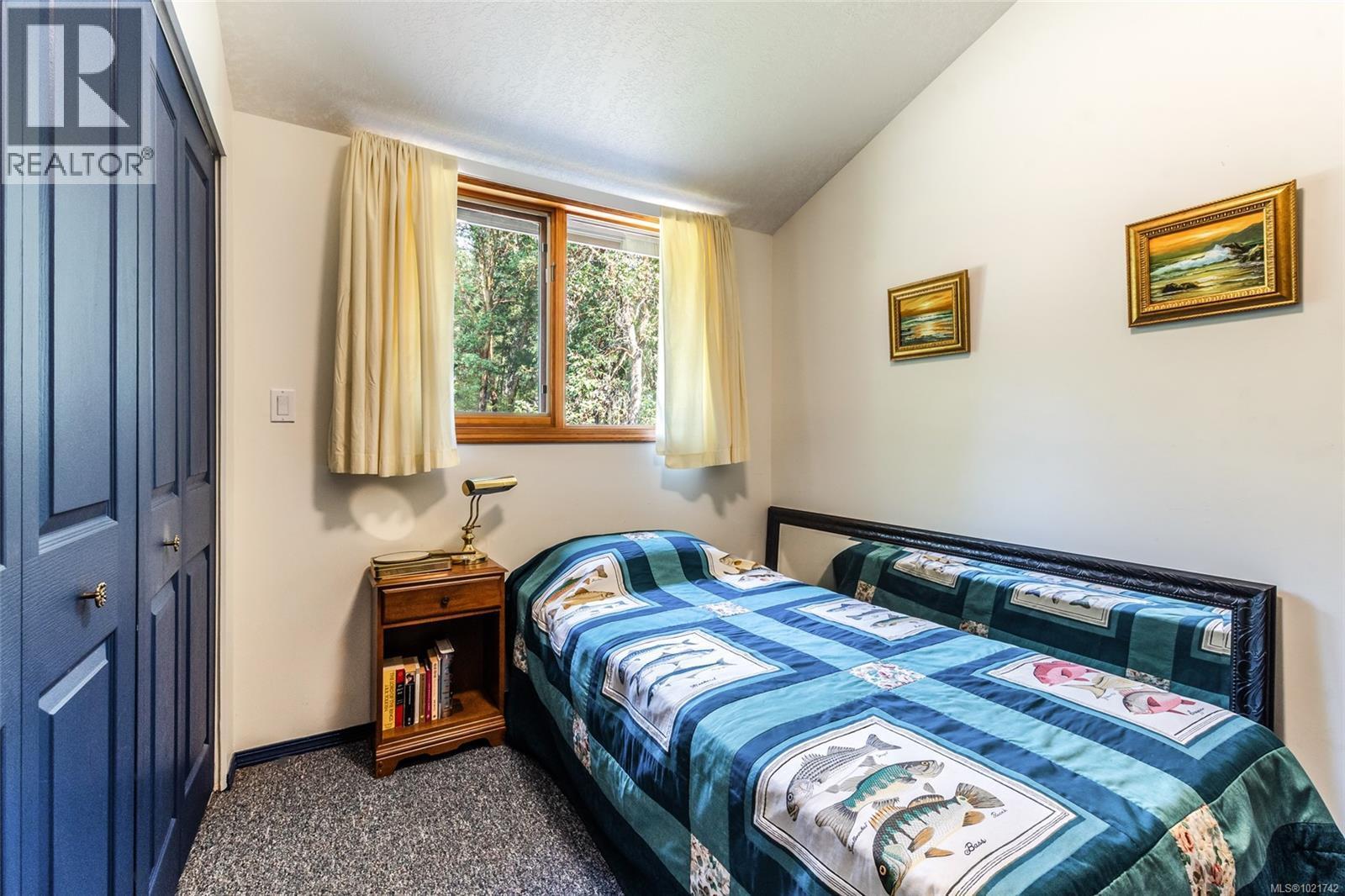 4961 Aho Rd, Ladysmith, BC - Indoor Photo Showing Bedroom