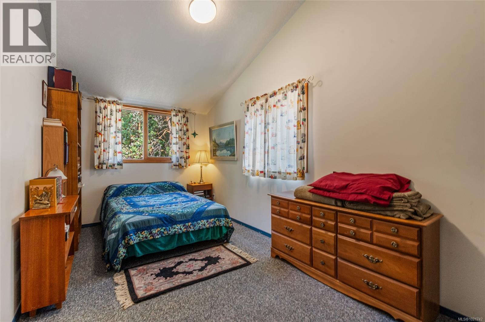 4961 Aho Rd, Ladysmith, BC - Indoor Photo Showing Bedroom