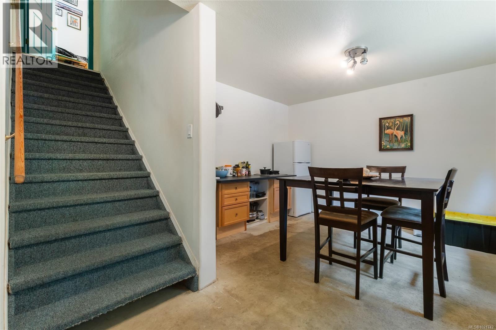 4961 Aho Rd, Ladysmith, BC - Indoor