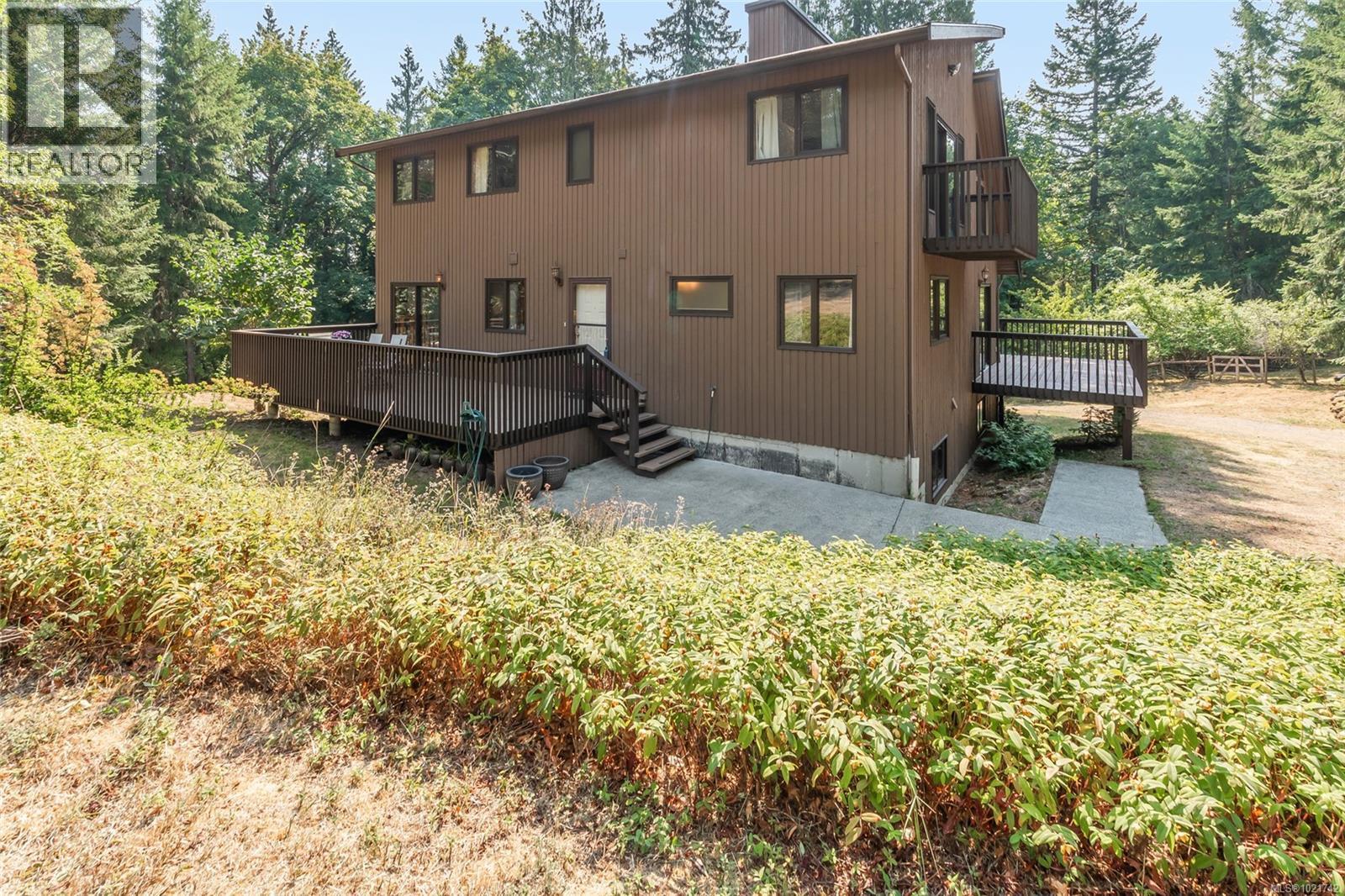 4961 Aho Rd, Ladysmith, BC - Outdoor