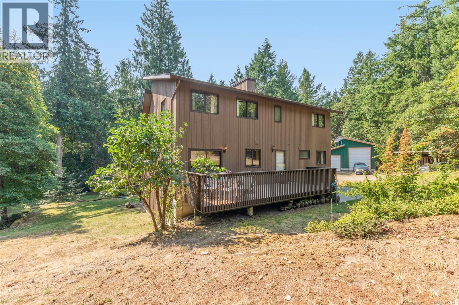 4961 Aho Rd, Ladysmith, BC - Outdoor With Deck Patio Veranda