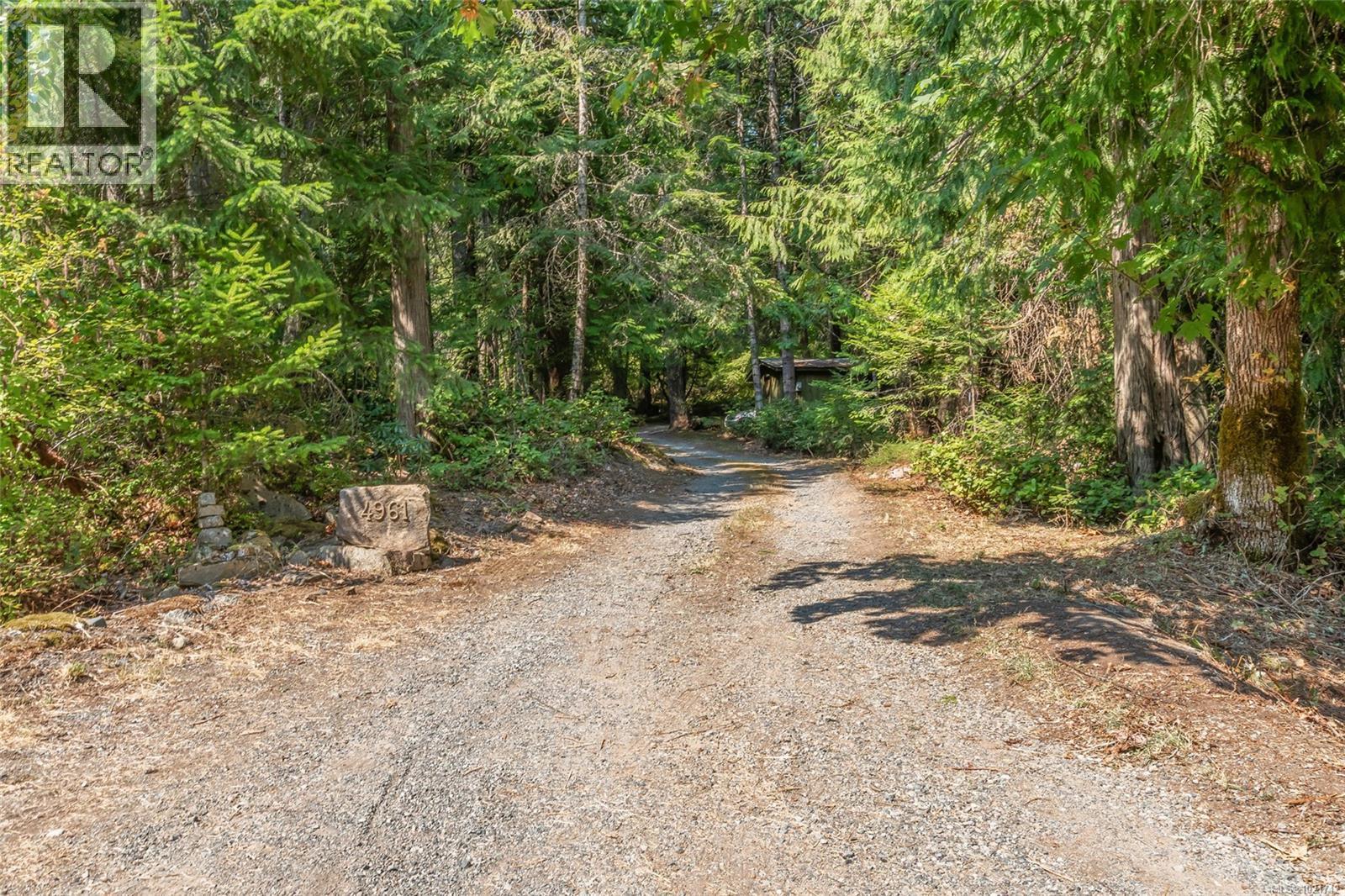 4961 Aho Rd, Ladysmith, BC - Outdoor