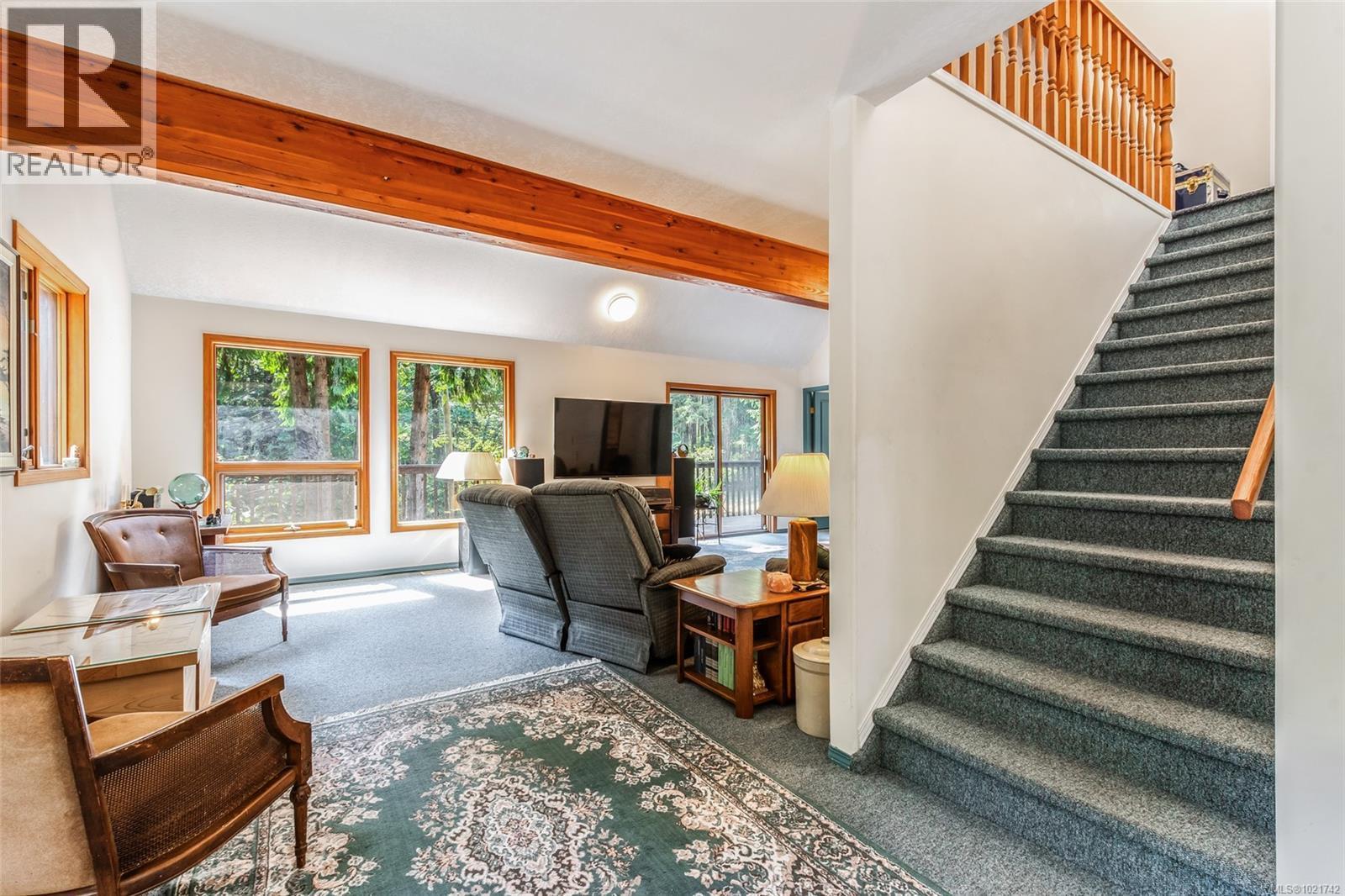 4961 Aho Rd, Ladysmith, BC - Indoor