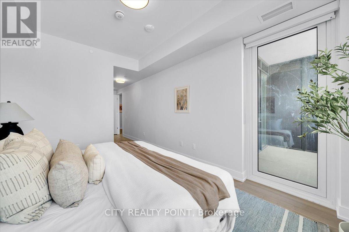 503 - 664 Spadina Avenue, Toronto, ON - Indoor Photo Showing Bedroom