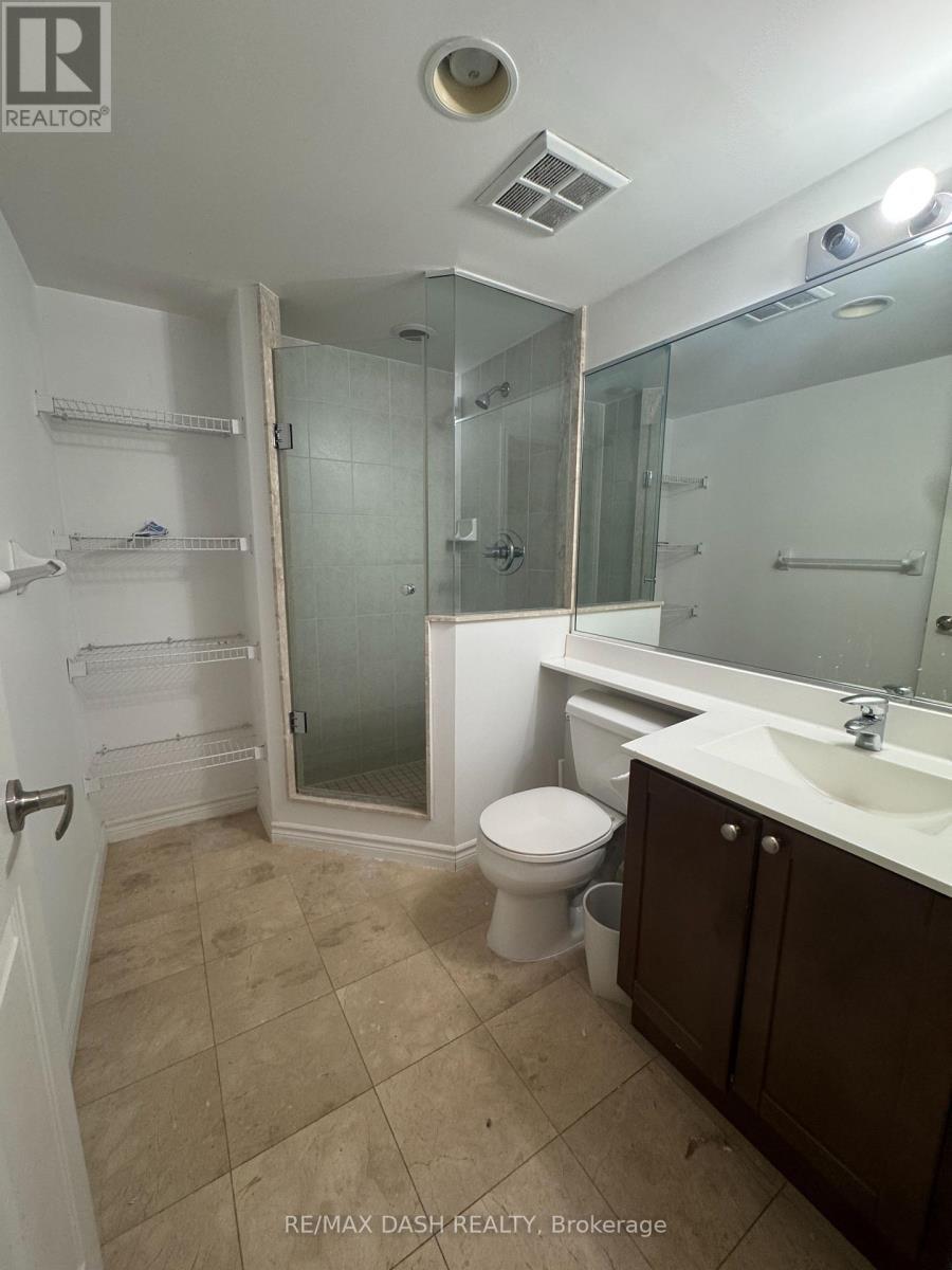 2210 - 761 Bay Street, Toronto, ON - Indoor Photo Showing Bathroom