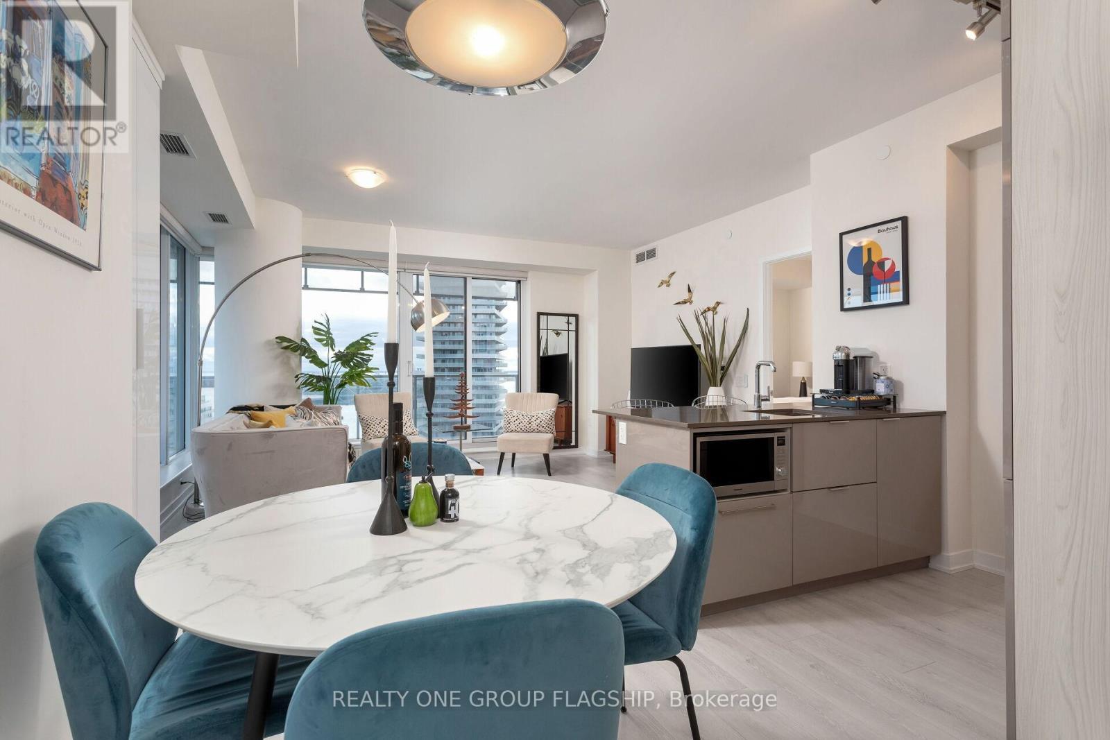 1609 - 28 Freeland Street, Toronto, ON - Indoor Photo Showing Dining Room