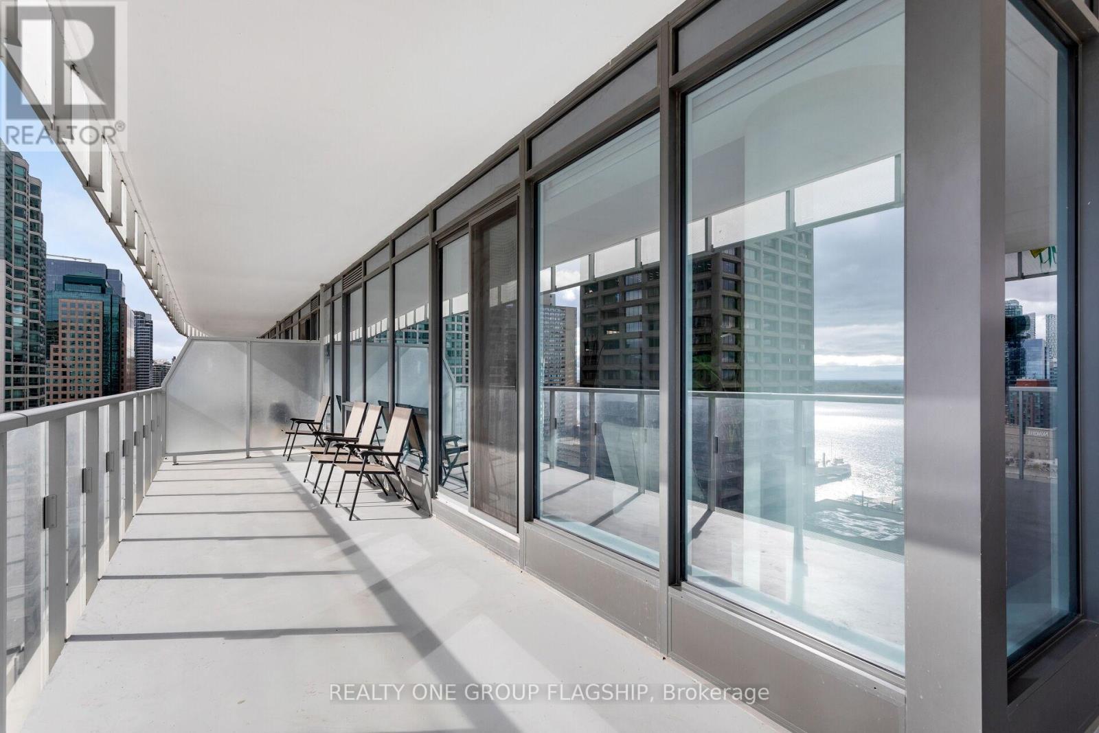 1609 - 28 Freeland Street, Toronto, ON - With Balcony With Exterior