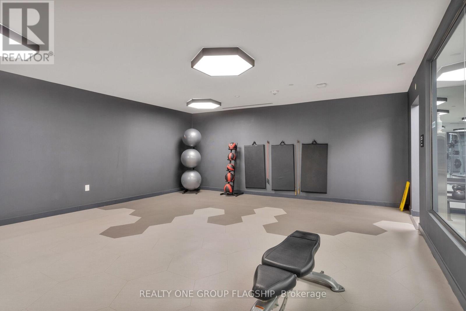 1609 - 28 Freeland Street, Toronto, ON - Indoor Photo Showing Other Room