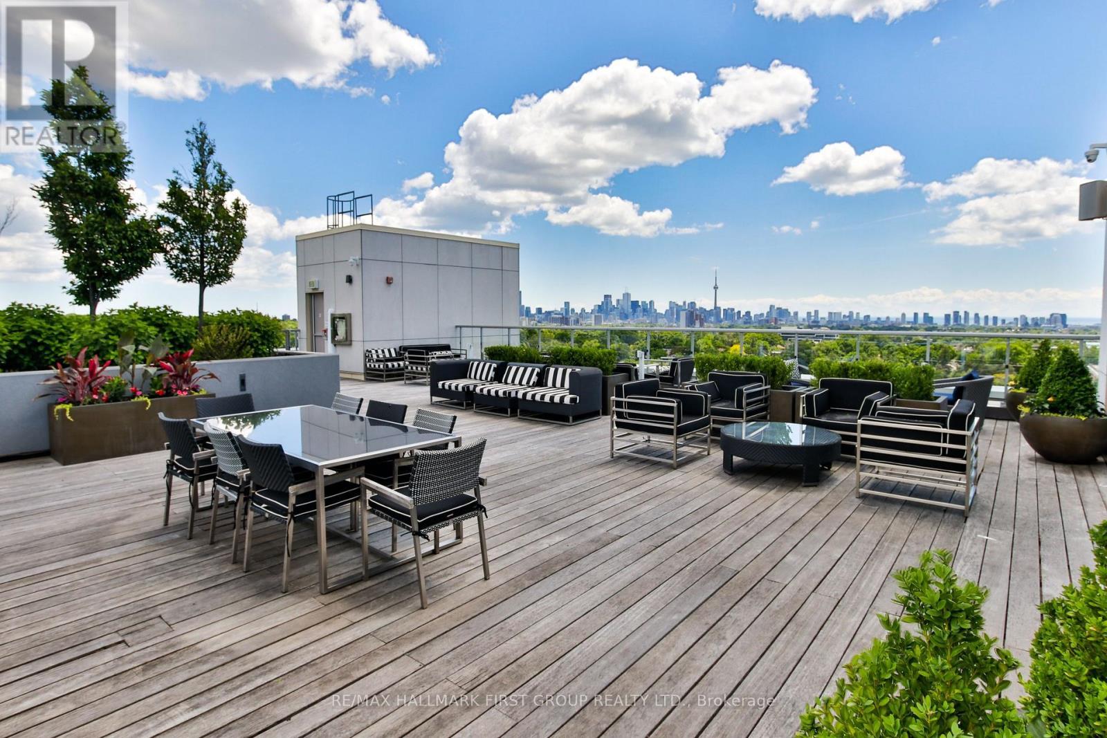 401 - 835 St Clair Avenue W, Toronto, ON - Outdoor With Deck Patio Veranda