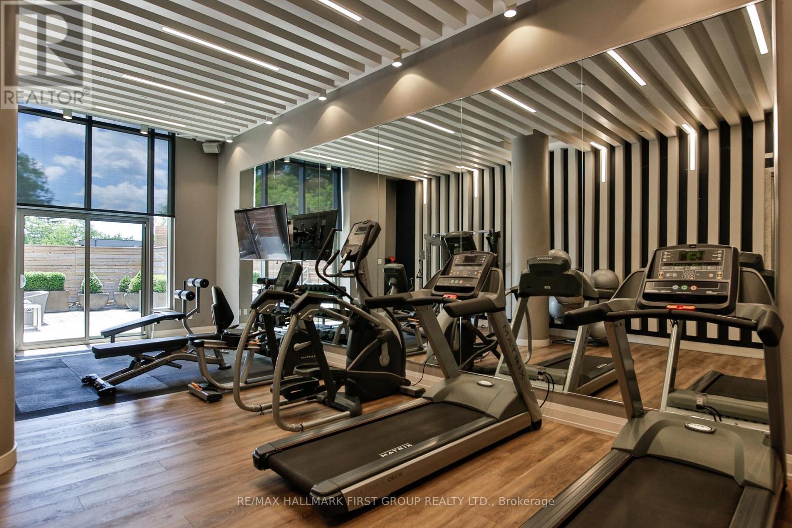 401 - 835 St Clair Avenue W, Toronto, ON - Indoor Photo Showing Gym Room