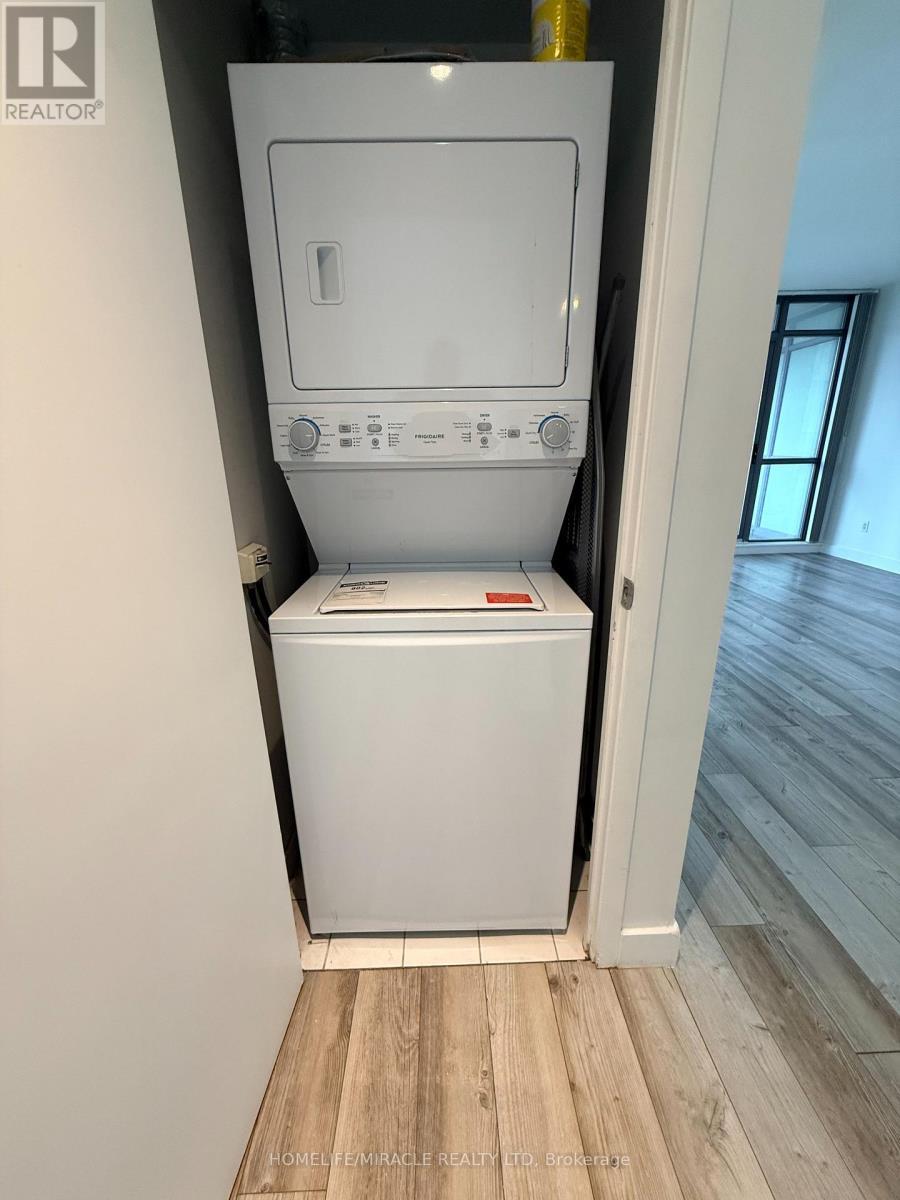 1106 - 285 Mutual Street, Toronto, ON