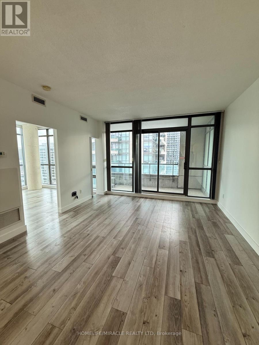 1106 - 285 Mutual Street, Toronto, ON