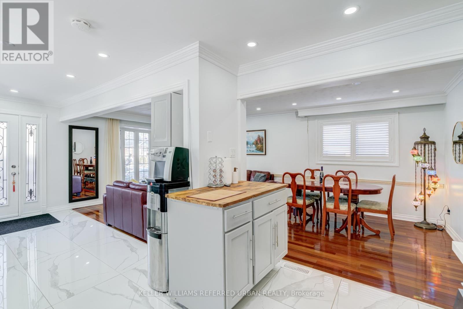 15 Glenda Road, Toronto, ON - Indoor