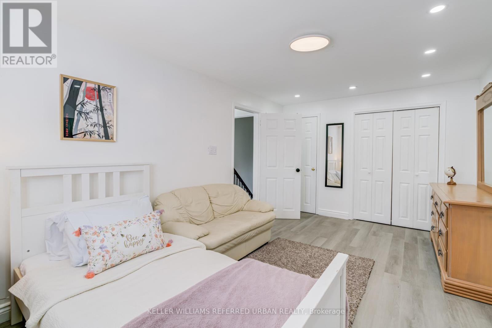 15 Glenda Road, Toronto, ON - Indoor Photo Showing Bedroom